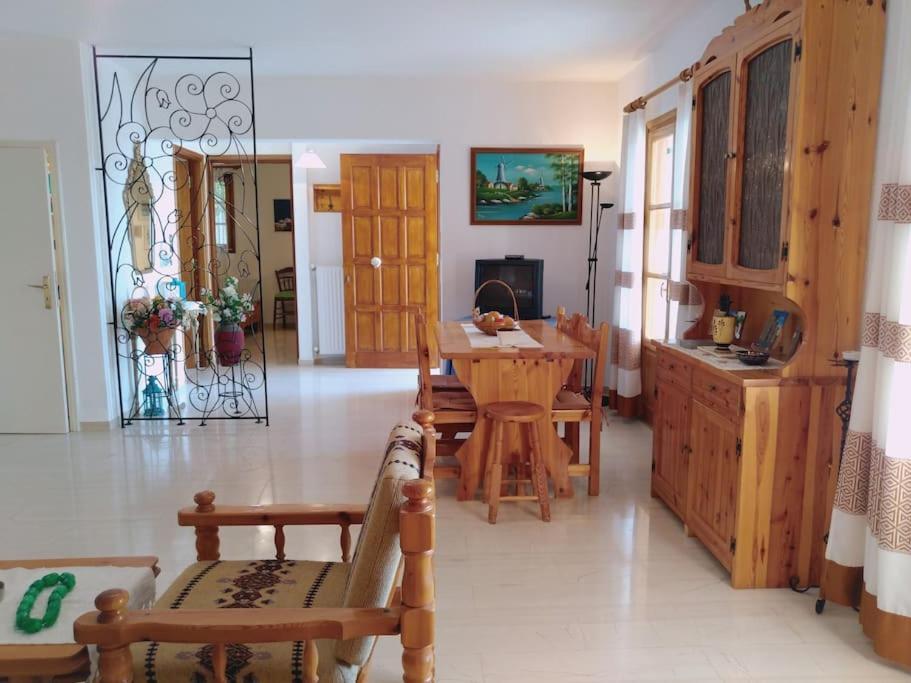 Explore Aegina Island Souvala Exterior photo